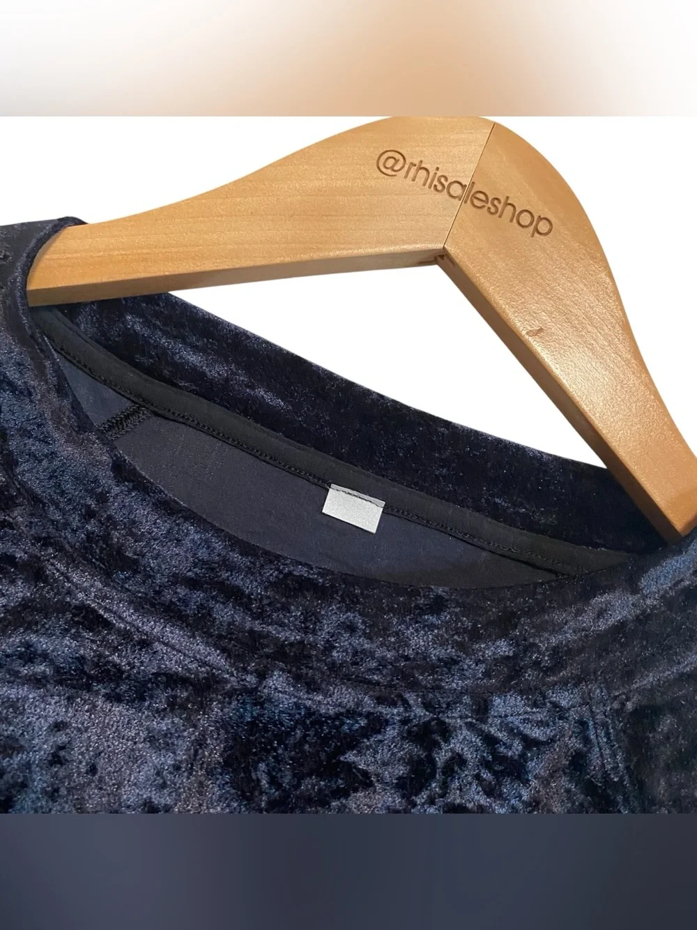 Lululemon Black Warm Down Crew *Crushed Velvet Pullover Long Sleeve Top 8/M